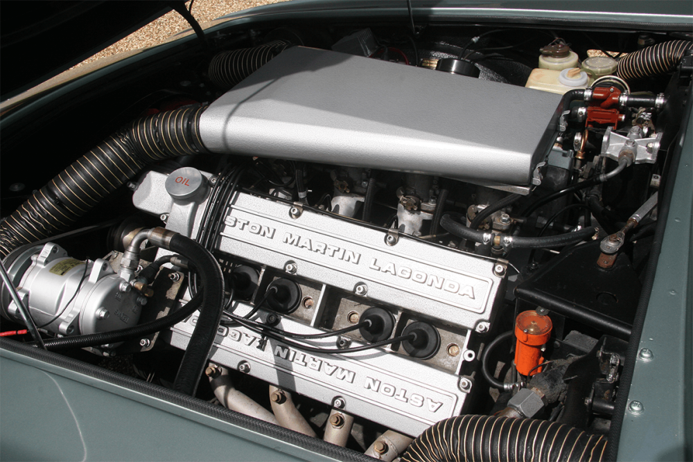 Aston Martin DBS 1971 Engine Full